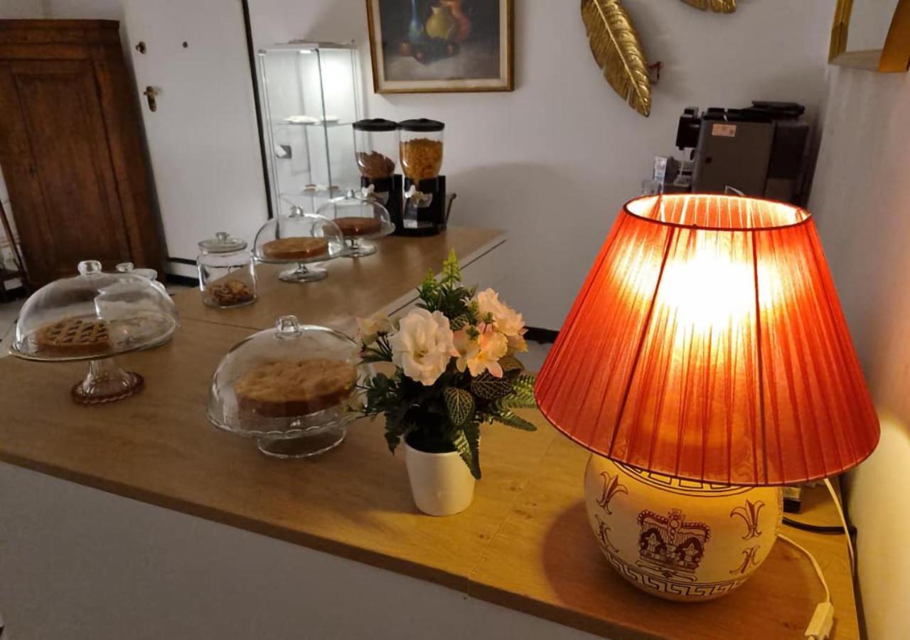 Affittacamere San Teodoro Albenga Bagian luar foto